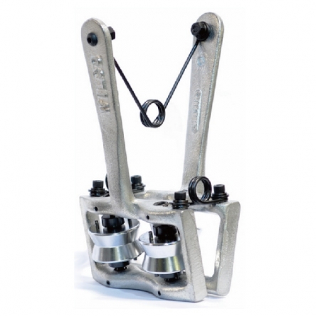 3点圧着ローラー